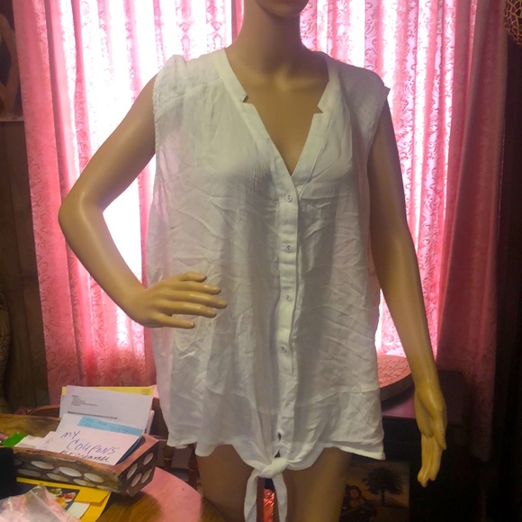 Pretty White Blouse by American Rag Plus Size 3X - Picture 1 of 8
